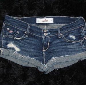 Hollister size 3 short shorts